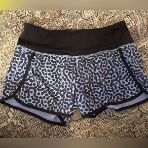 Lululemon shorts size 4